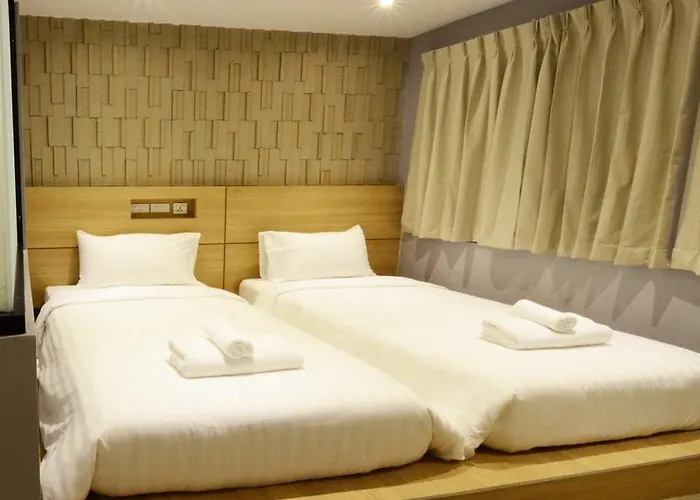 Gaam Hotel 3*
