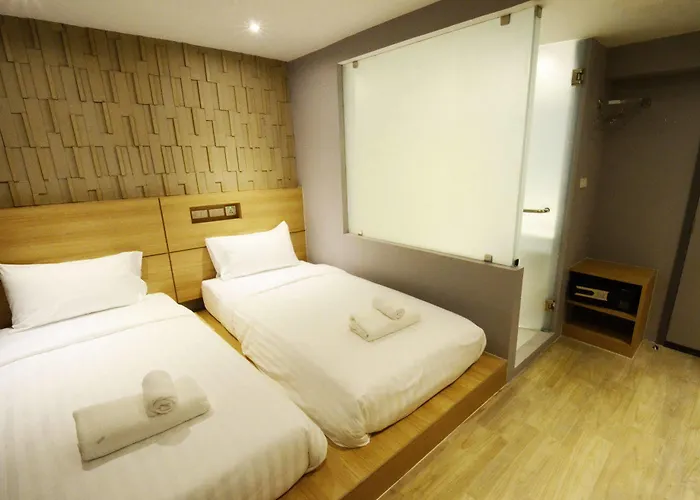 Gaam Hotel 3*